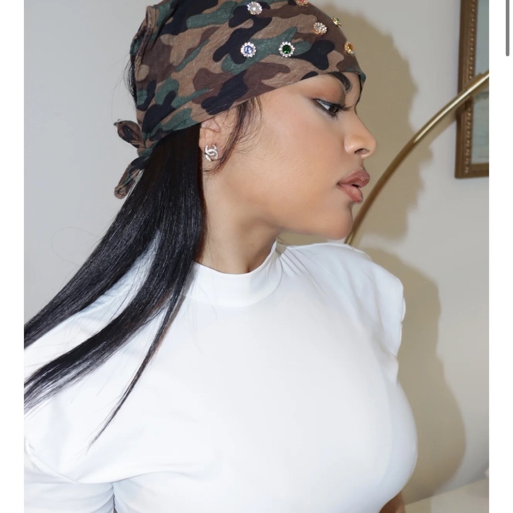 Camouflage Headscarf with Rhinestones diy - Picture 3 of 6